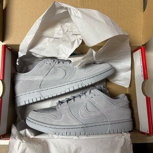 Nike Dunk Low Retro SE Wolf Grey – Men’s 6.5 / Women’s 8